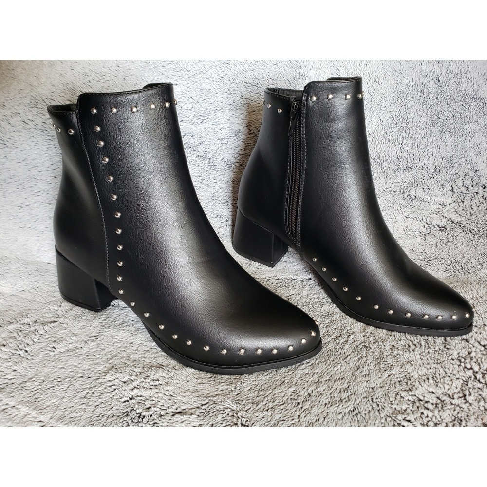 🆕️Faux leather booties - Picture 2 of 7